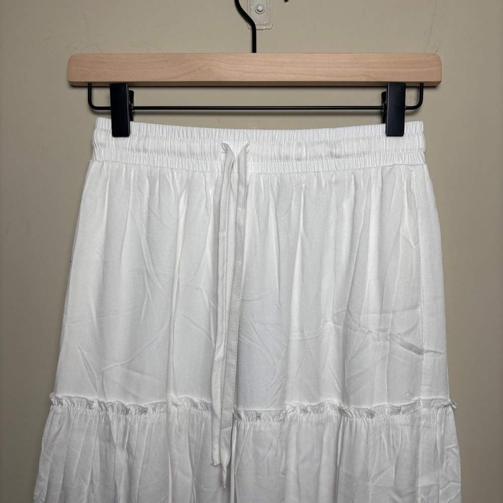 NWT HAEOF White Drawstring Elastic Waistband Tiered Long Maxi Skirt Womens XS - Picture 2 of 8